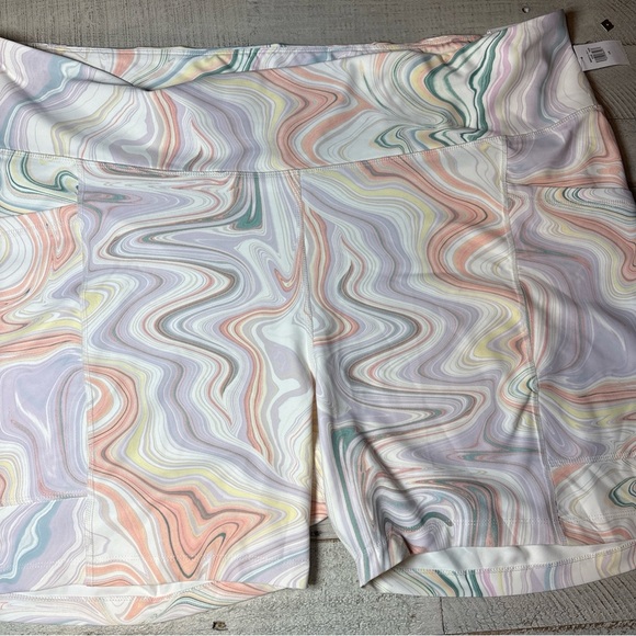 Old Navy High Waisted Powersoft Biker 6"  Plus Size 4X Pastel Swirl Shorts - Picture 2 of 15